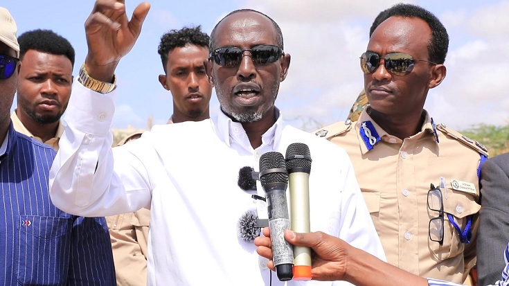 Khabuuraha Macalin Nuur.jpg